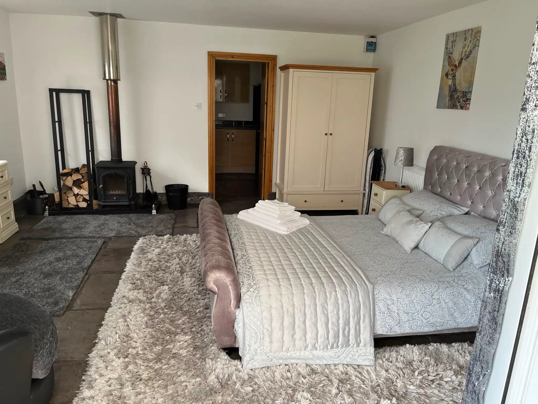 The Lodge — image 3